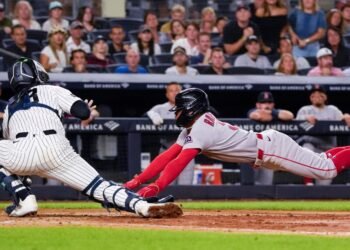 I went to the loneliest baseball game on Apple Vision Pro