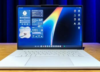 Googlebooks feel like the first laptops built for Android owners