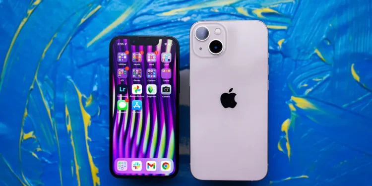 iPhone Handoff will seamlessly share one number between two phones