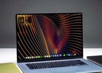The MacBook Air M5 is $200 off for the first time in months