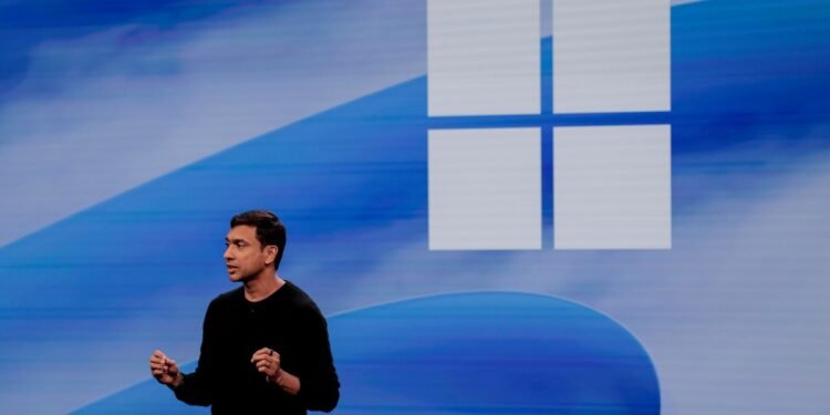 Microsoft tries to spark new life into Windows